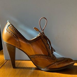 Stuart Weitzman size 7.5 booties
